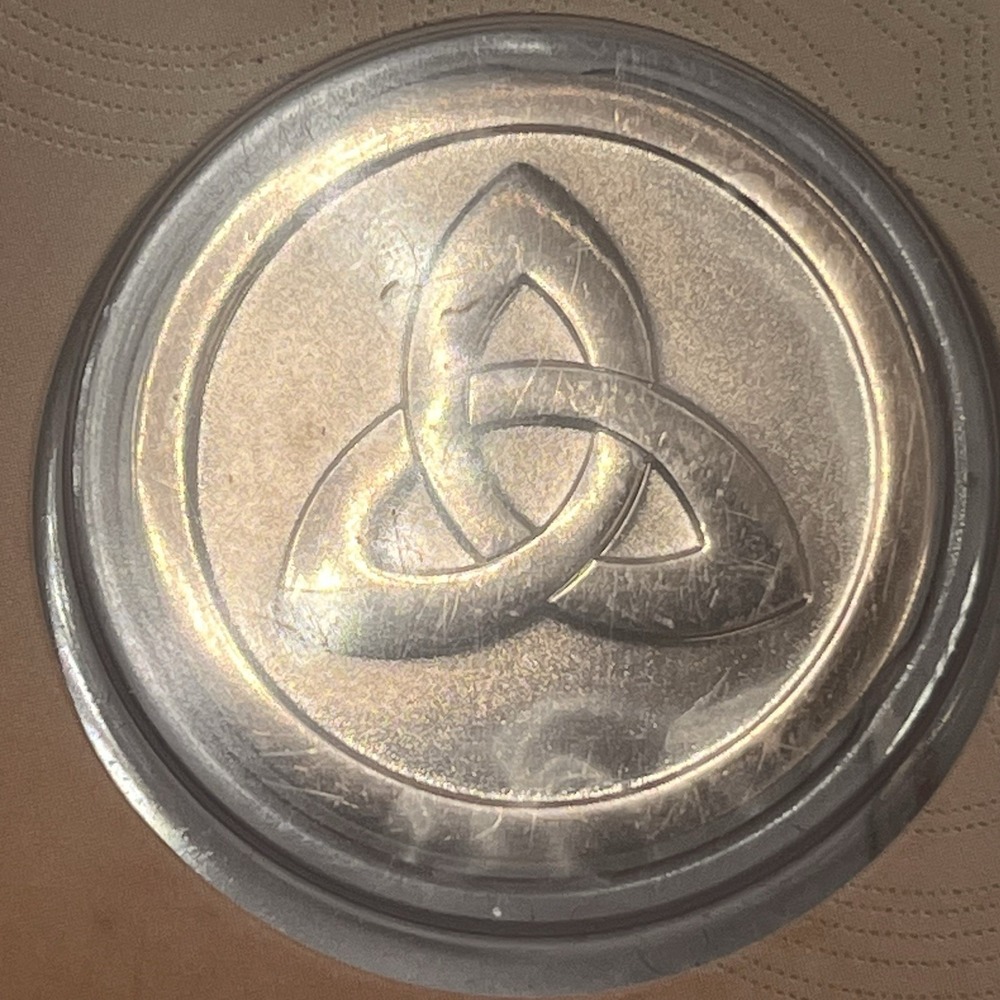 3 Set Tara Ireland Irish Coins Claddagh, Trinity & Celtic Knot Silver Rose Gold - Picture 8 of 13
